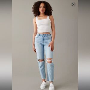 AE Strigid Curvy Ripped Mom Jeans